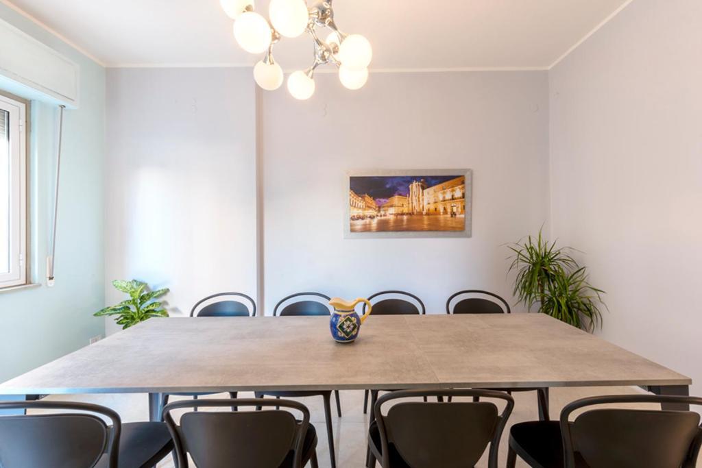 Casa Bella - 3 Baths - Walk To Ortigia Apartment Сиракуза Екстериор снимка